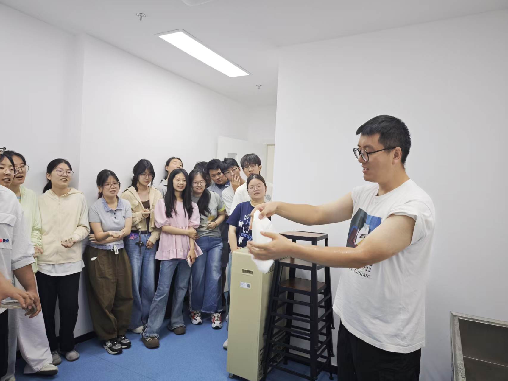 外科洗手演示.jpg